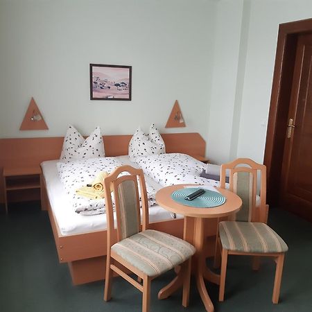 Pension Schoene Grossrohrsdorf Room photo